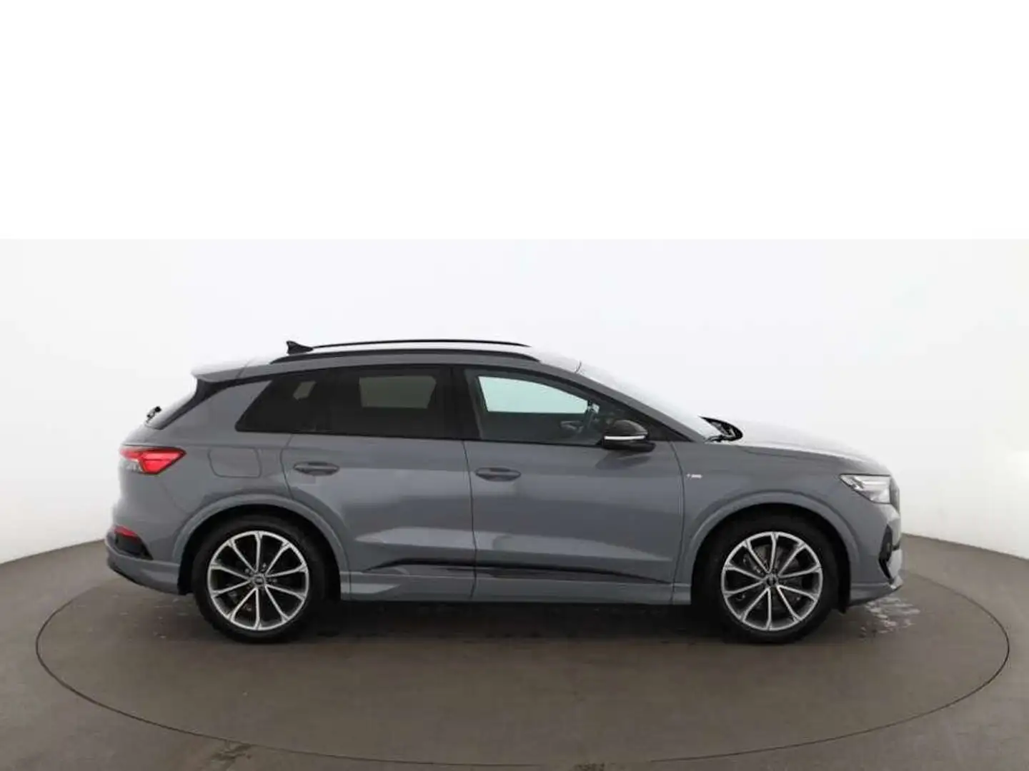 Audi Q4 e-tron Q4 40 e-tron S-Line 82kWh Aut LED RADAR R-CAM NAV Grau - 2
