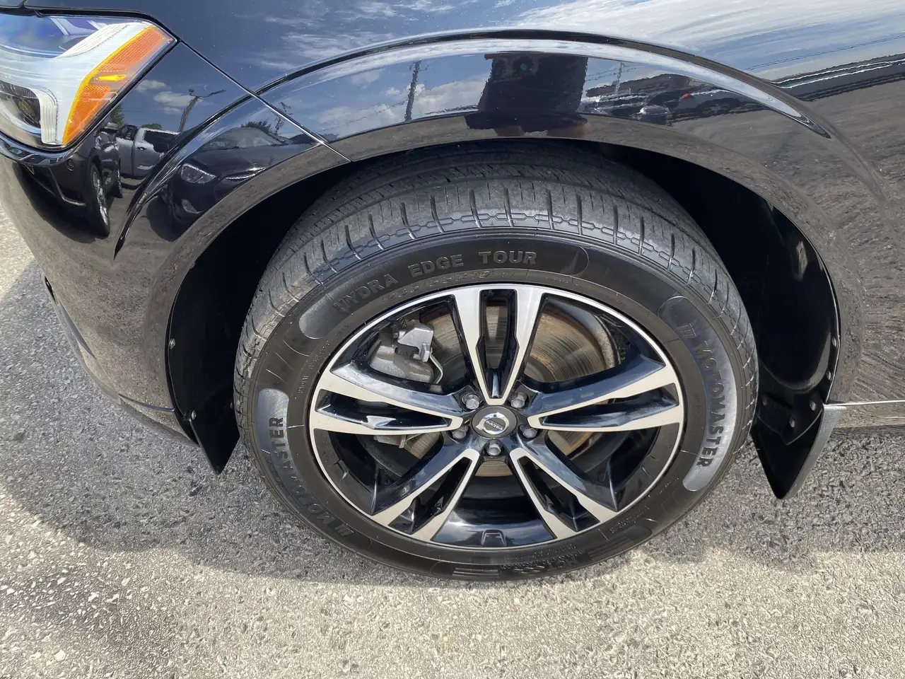 Volvo XC60 снимка Volvo XC60