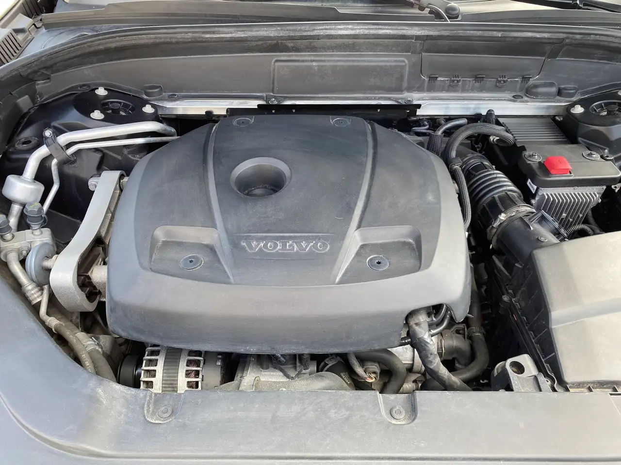 Volvo XC60 снимка Volvo XC60