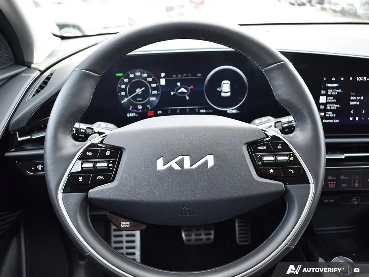 Kia Niro снимка Kia Niro