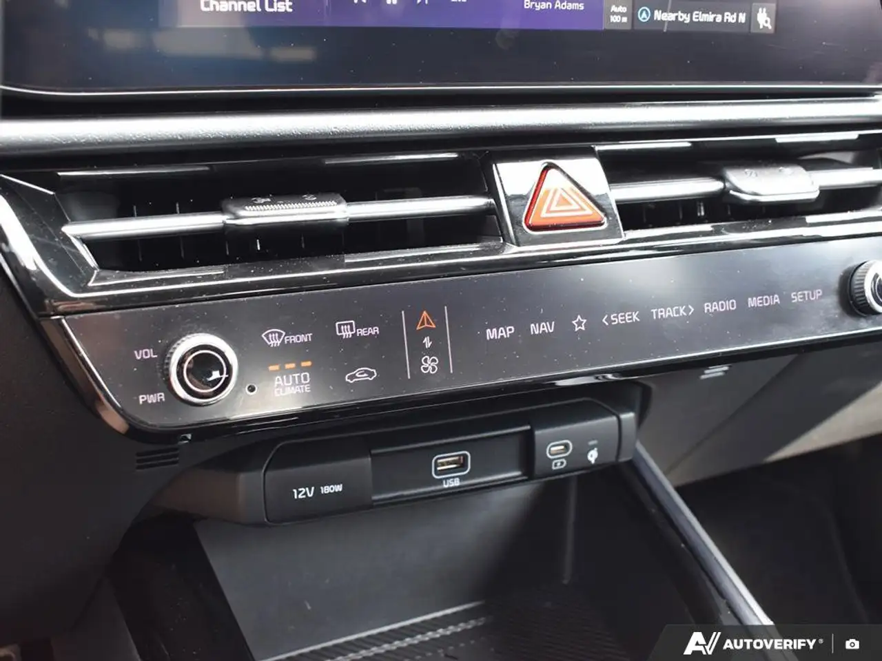 Kia Niro снимка Kia Niro