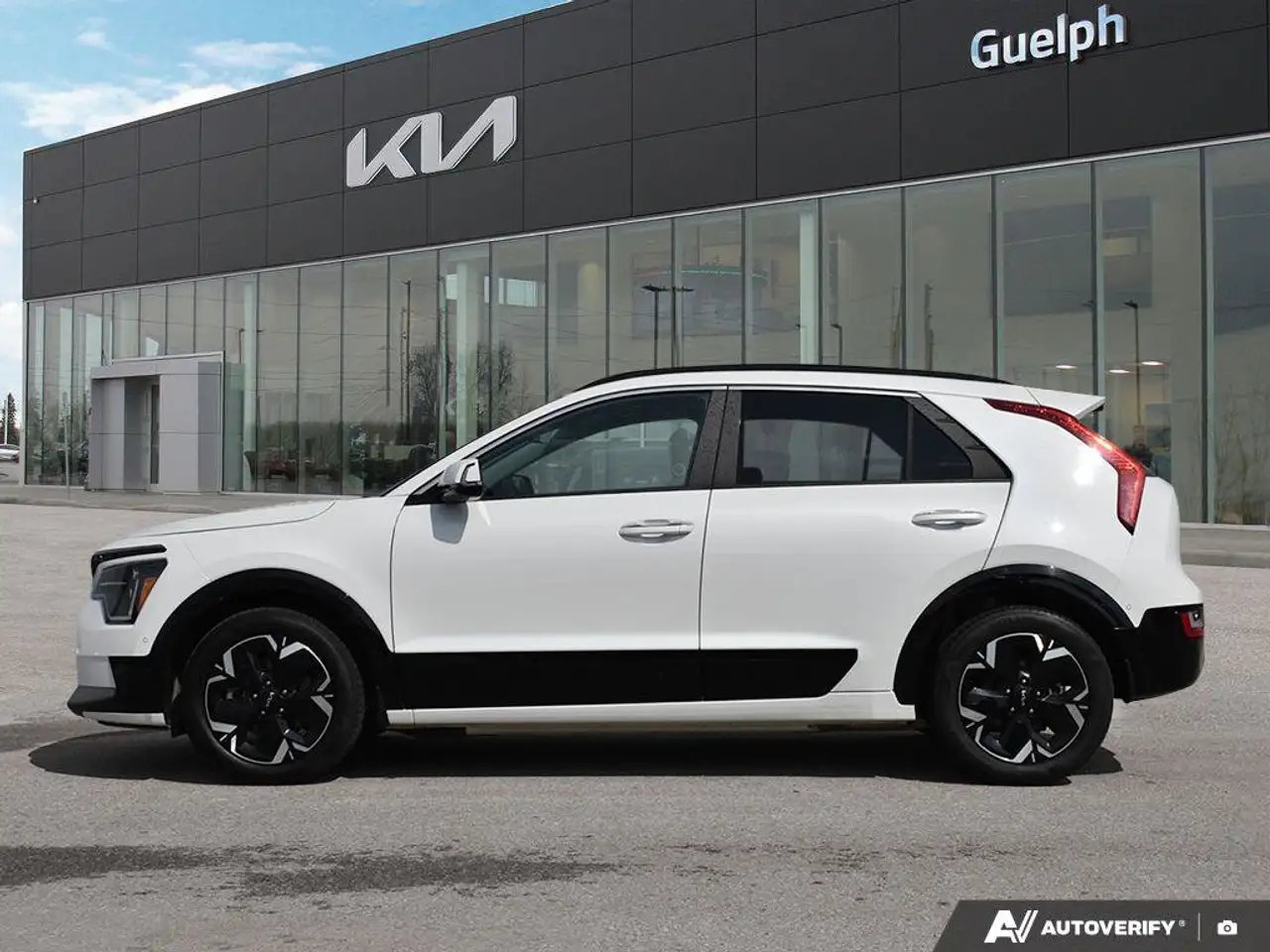 Kia Niro снимка Kia Niro