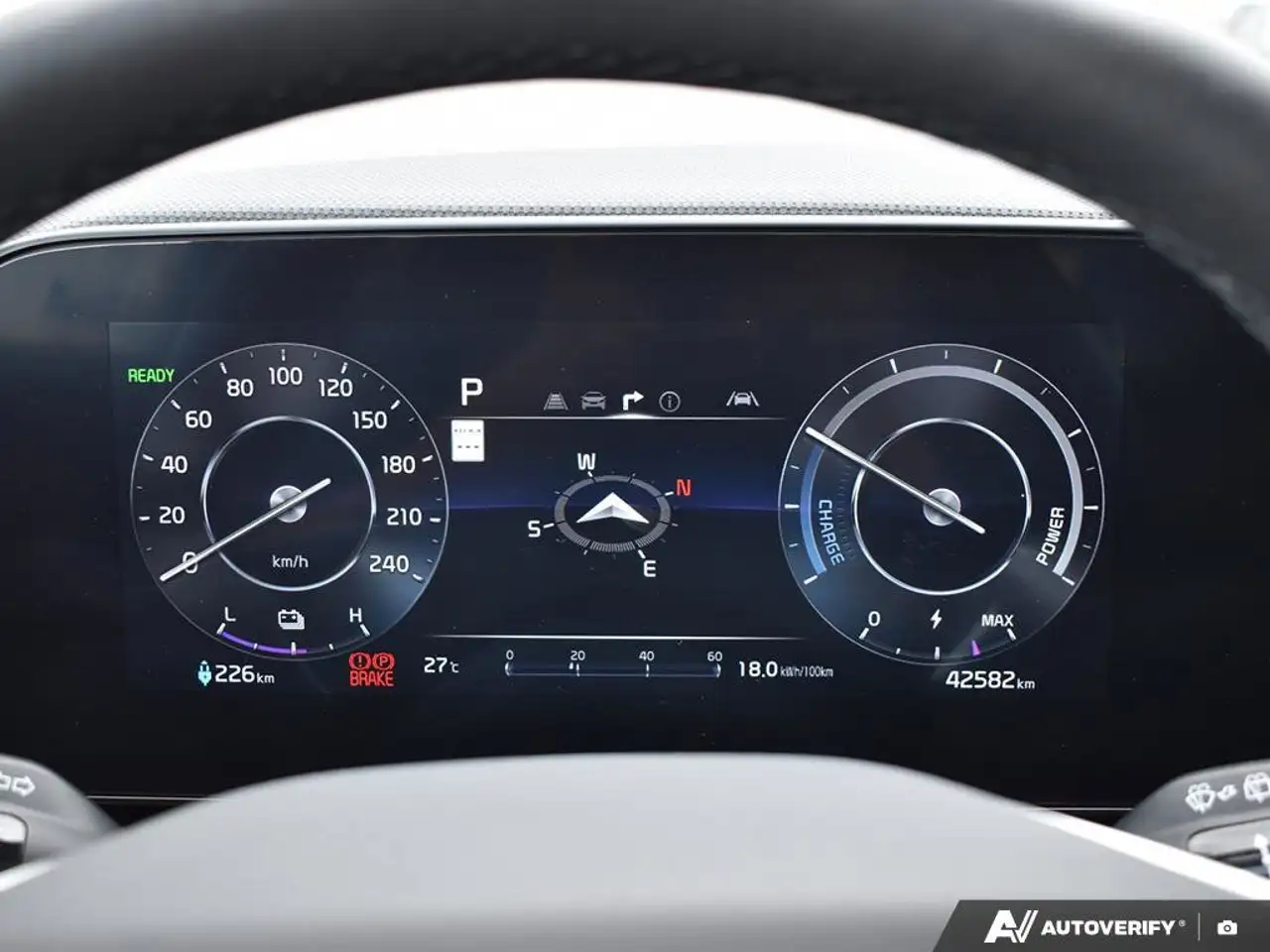 Kia Niro снимка Kia Niro