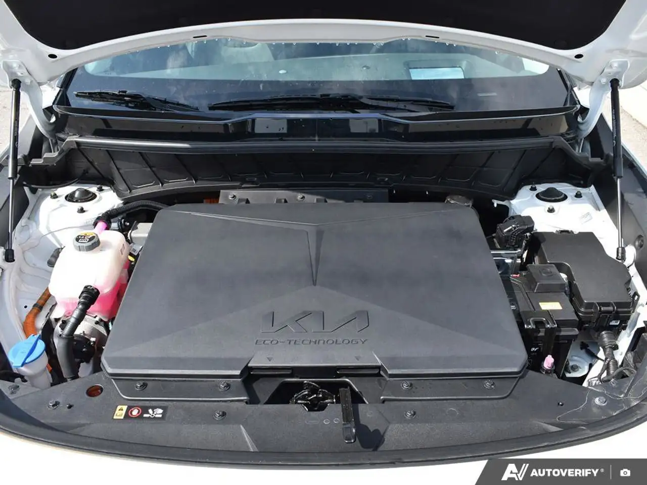 Kia Niro снимка Kia Niro