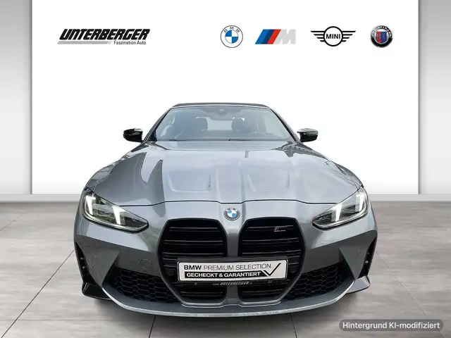 BMW M4 view 2
