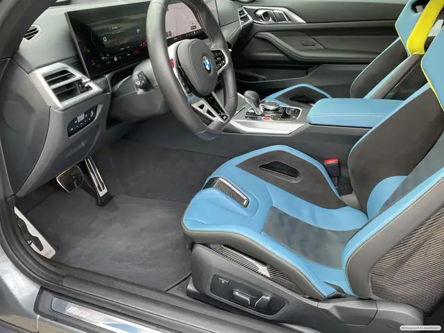 BMW M4 view 10