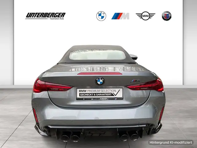 BMW M4 view 5