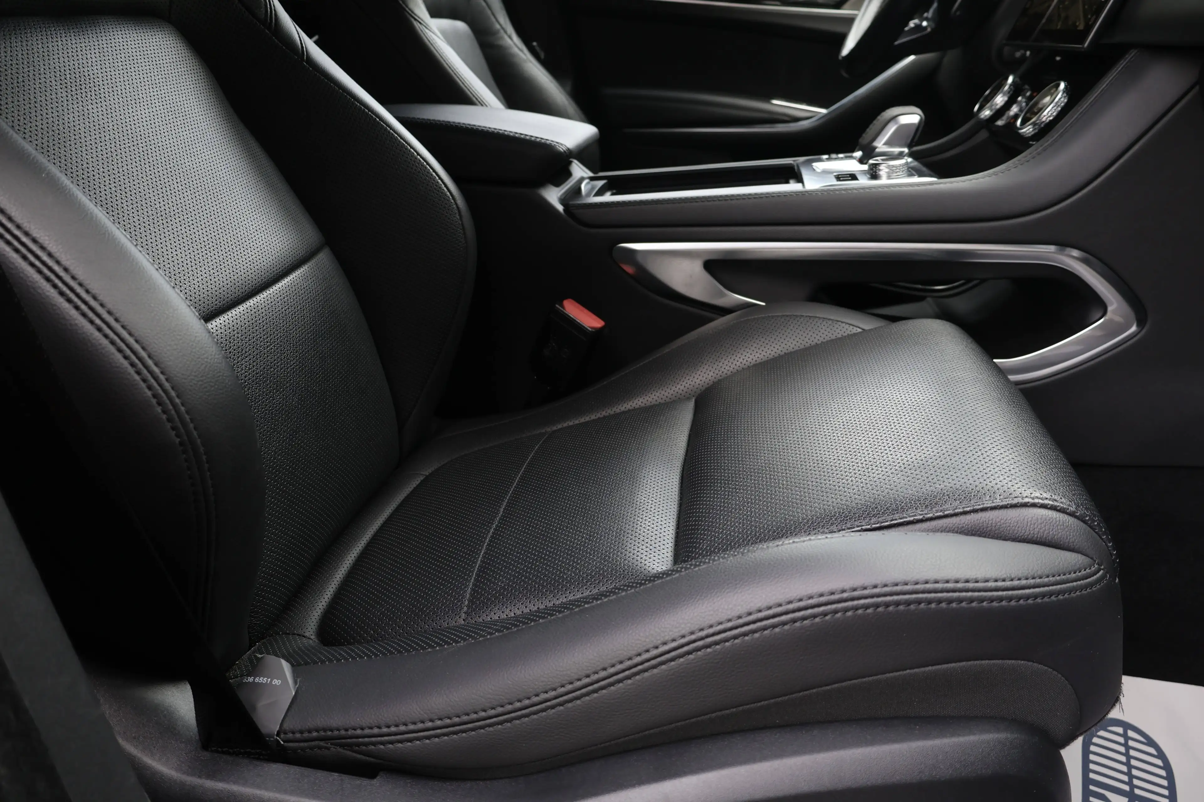 Jaguar F-Pace F-Pace 2.0 D MHEV AWD D200 360° DodeH ACC Garantie* — photo 7
