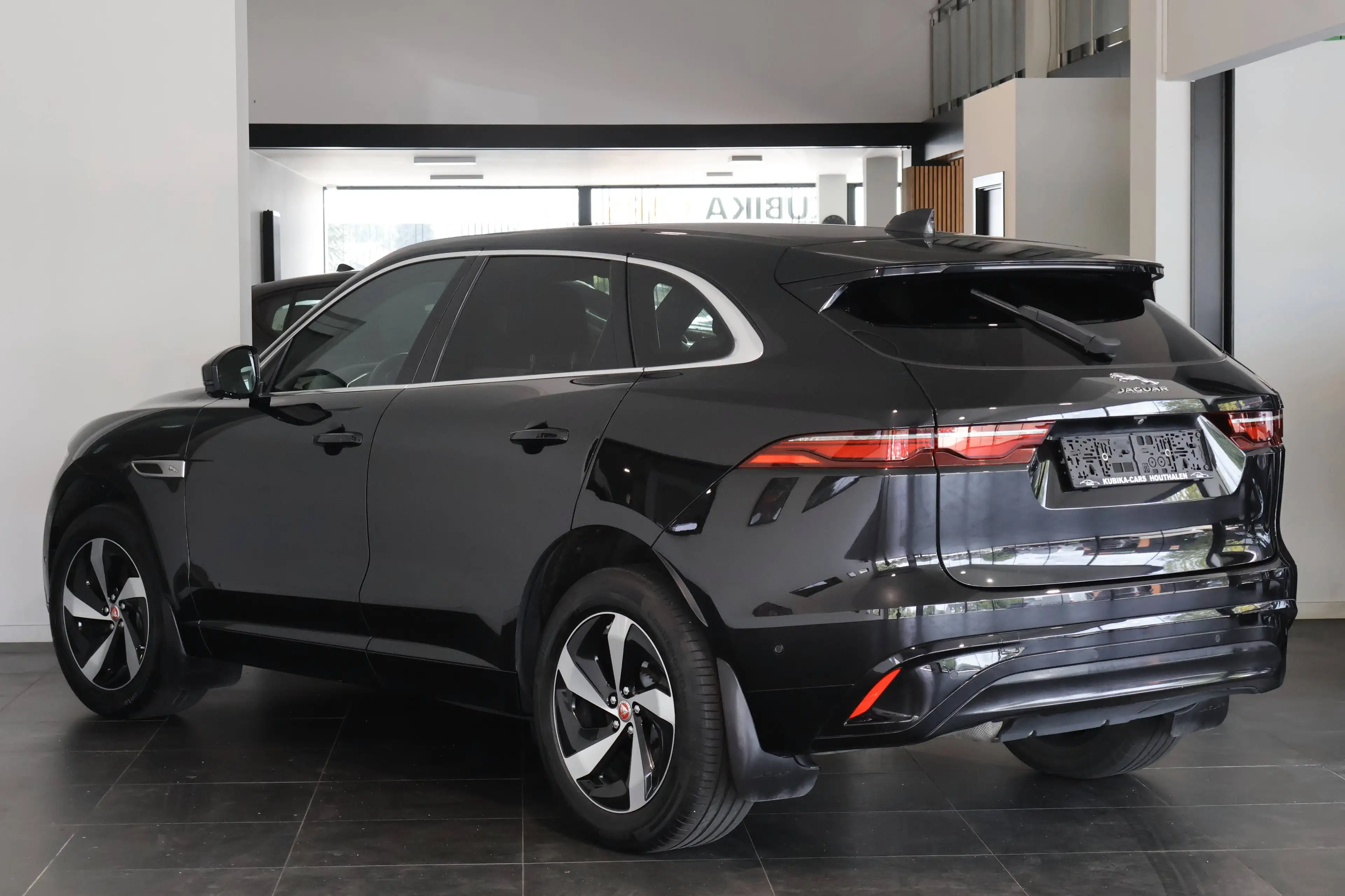 Jaguar F-Pace F-Pace 2.0 D MHEV AWD D200 360° DodeH ACC Garantie* — photo 3