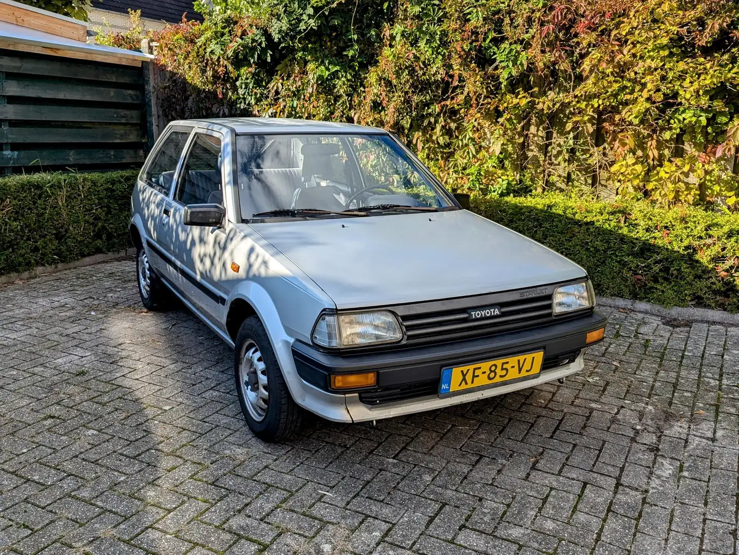 Toyota Starlet 1.0 XL Argent - 1