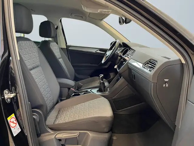 Volkswagen Tiguan view 10