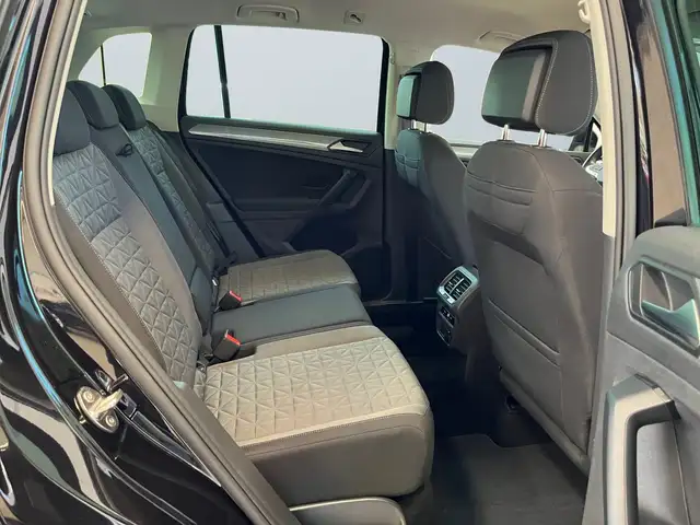 Volkswagen Tiguan view 11