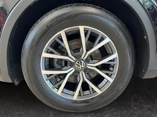 Volkswagen Tiguan view 15