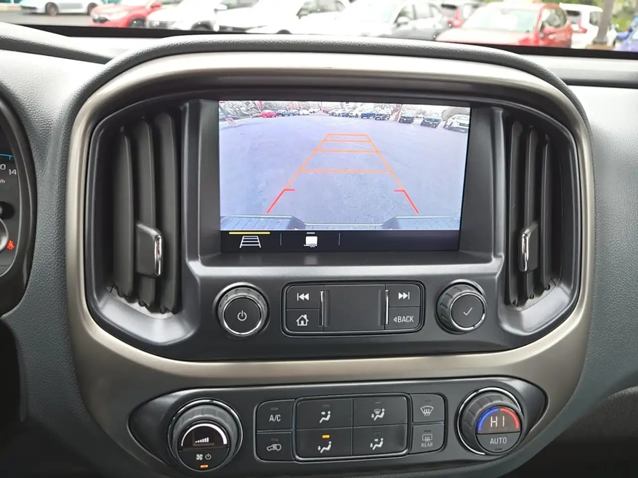 Chevrolet Colorado снимка Chevrolet Colorado