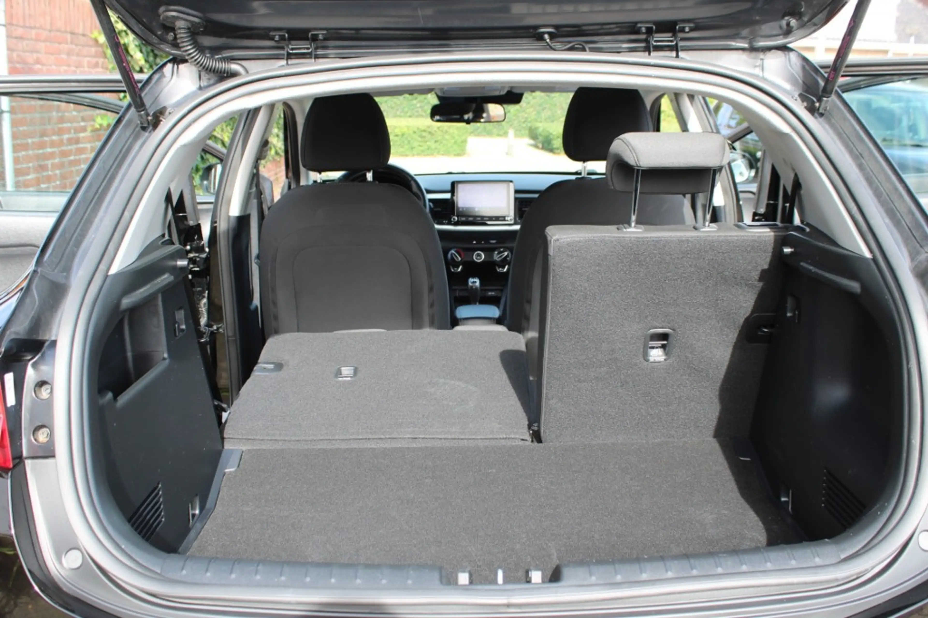 Kia Stonic 1.0 Turbo 120 pk Mild Hybrid Dynamic Line /camera/ — photo 13
