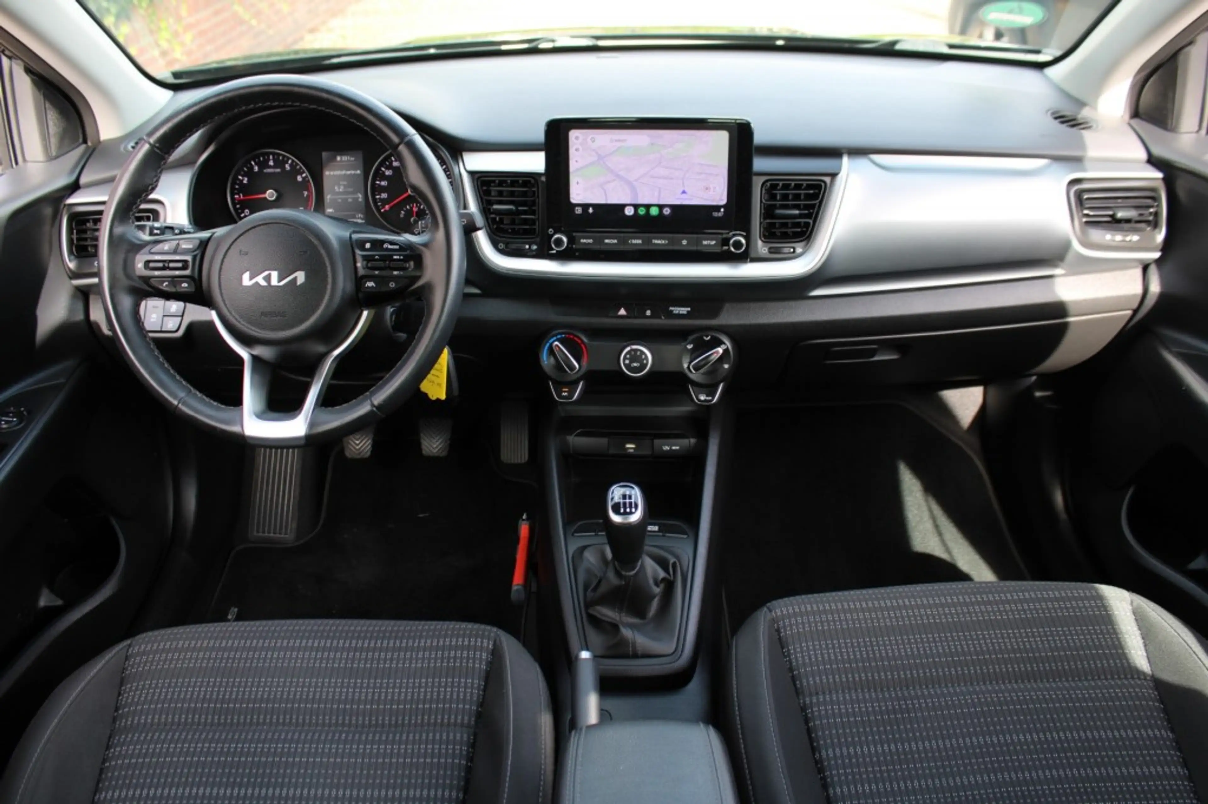 Kia Stonic 1.0 Turbo 120 pk Mild Hybrid Dynamic Line /camera/ — photo 6
