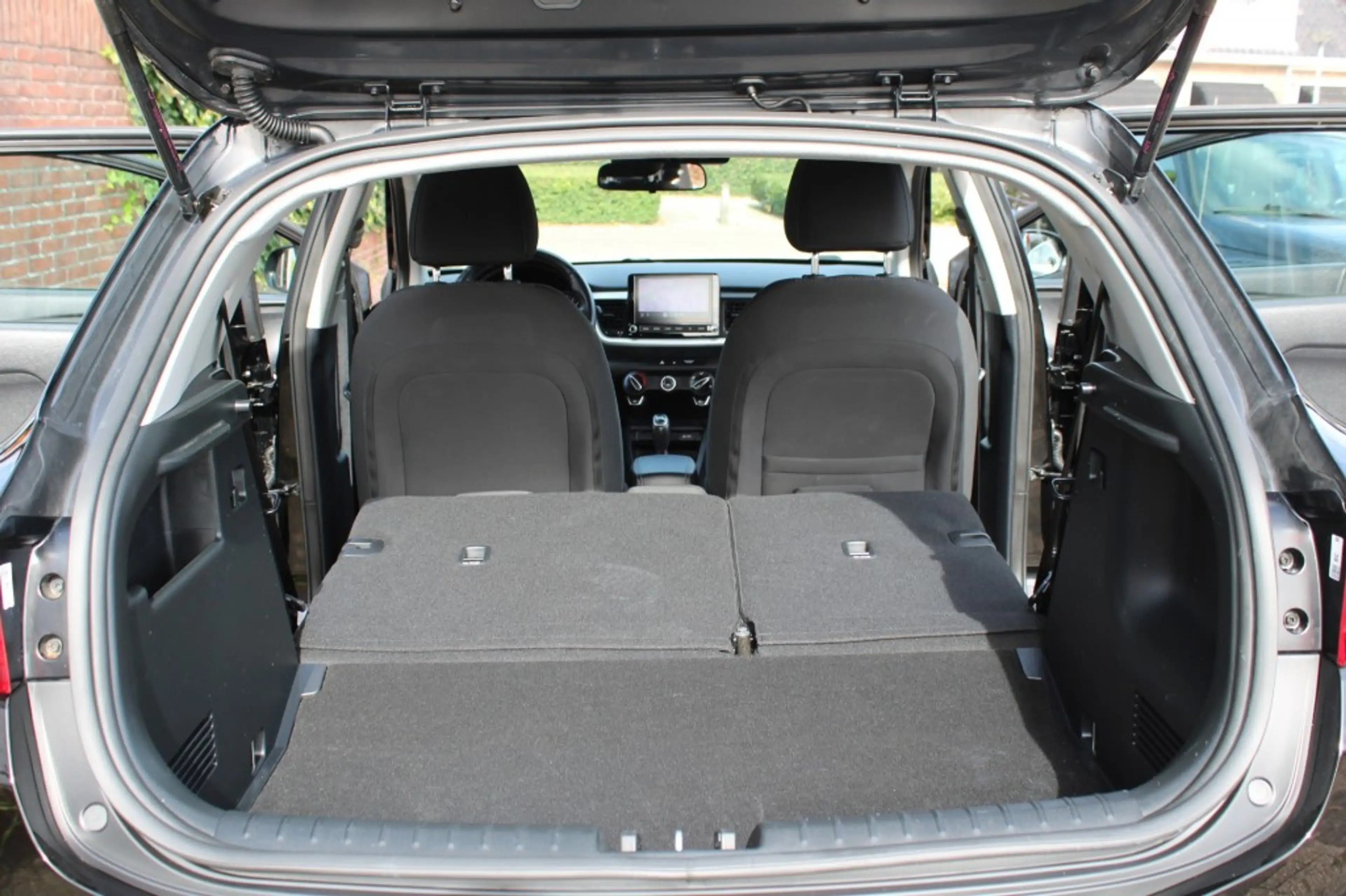 Kia Stonic 1.0 Turbo 120 pk Mild Hybrid Dynamic Line /camera/ — photo 14