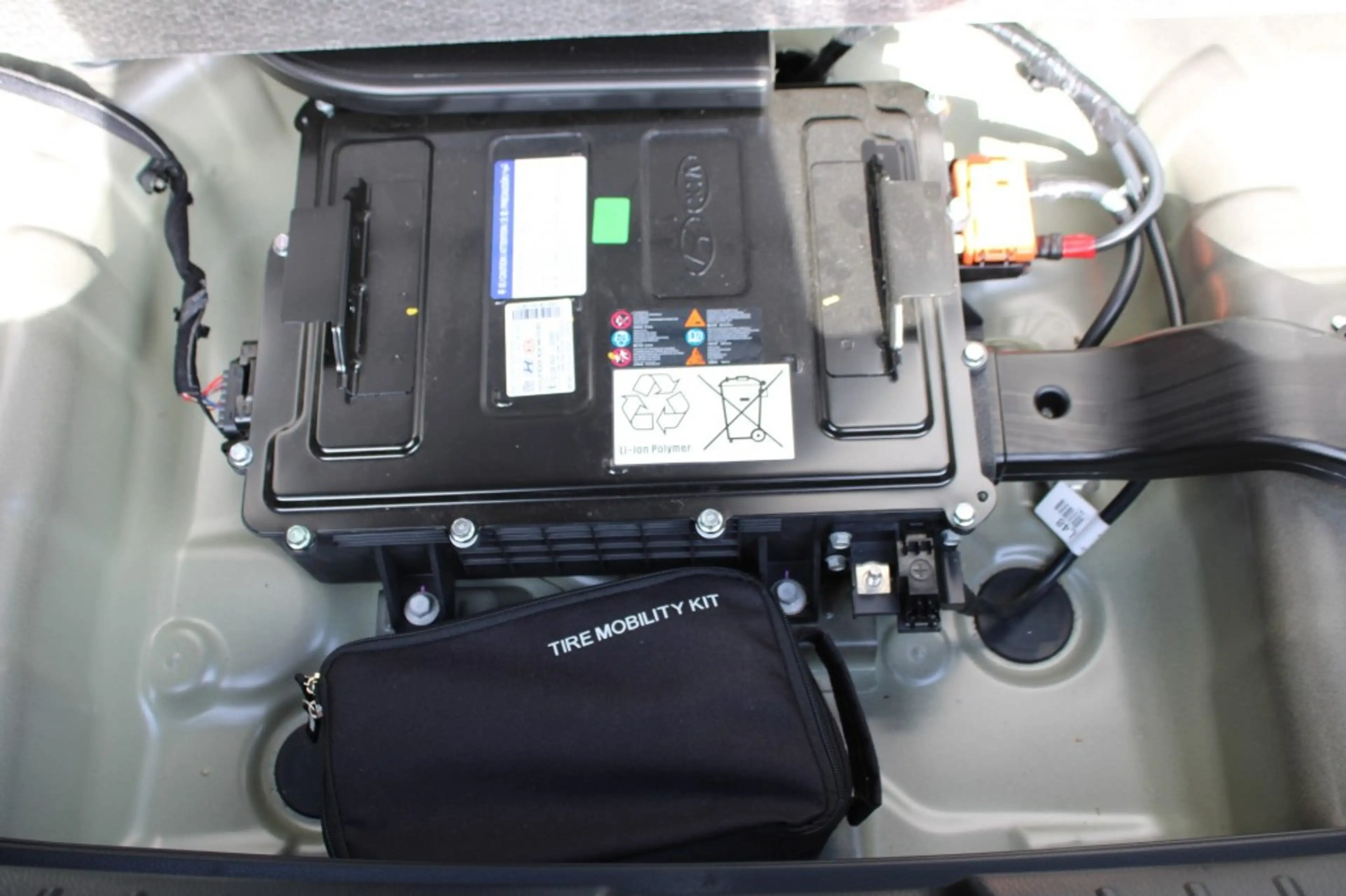 Kia Stonic 1.0 Turbo 120 pk Mild Hybrid Dynamic Line /camera/ — photo 15