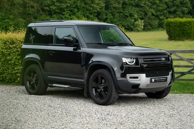 Land Rover Defender 90 main image