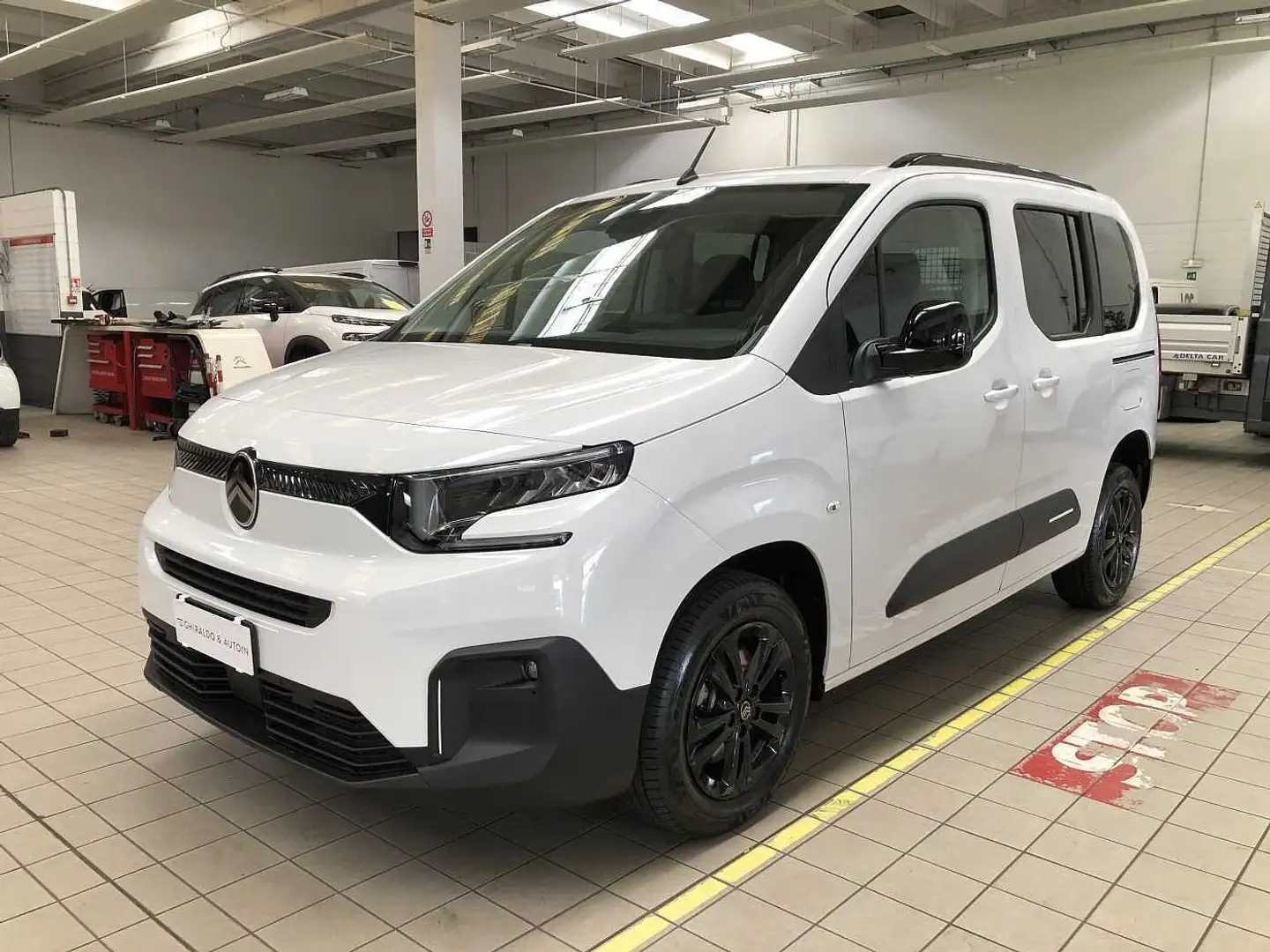 Citroen Berlingo 130cv autocarro 5 posti Wit - 1
