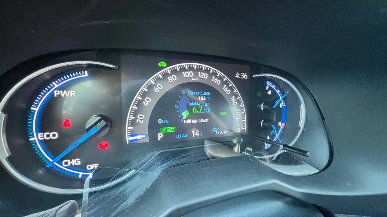 Toyota RAV 4 снимка Toyota RAV 4
