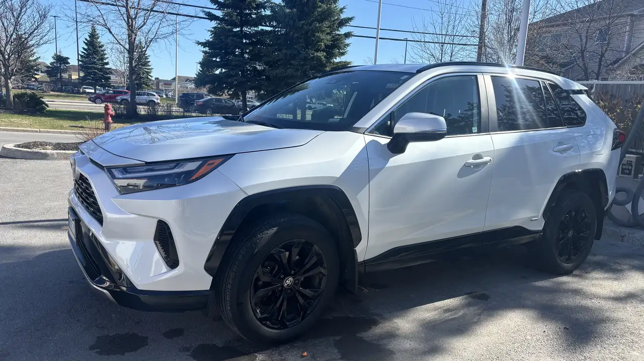 Toyota RAV 4 снимка Toyota RAV 4