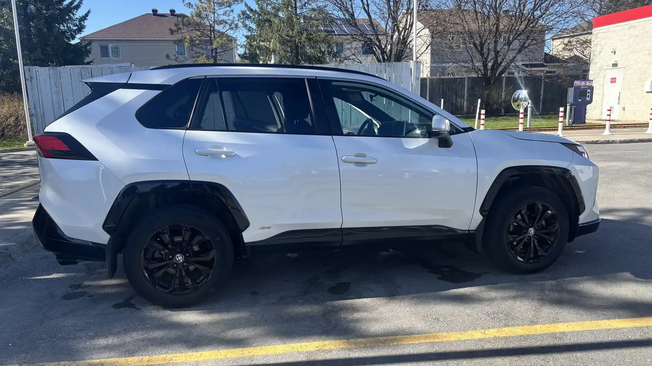 Toyota RAV 4 снимка Toyota RAV 4
