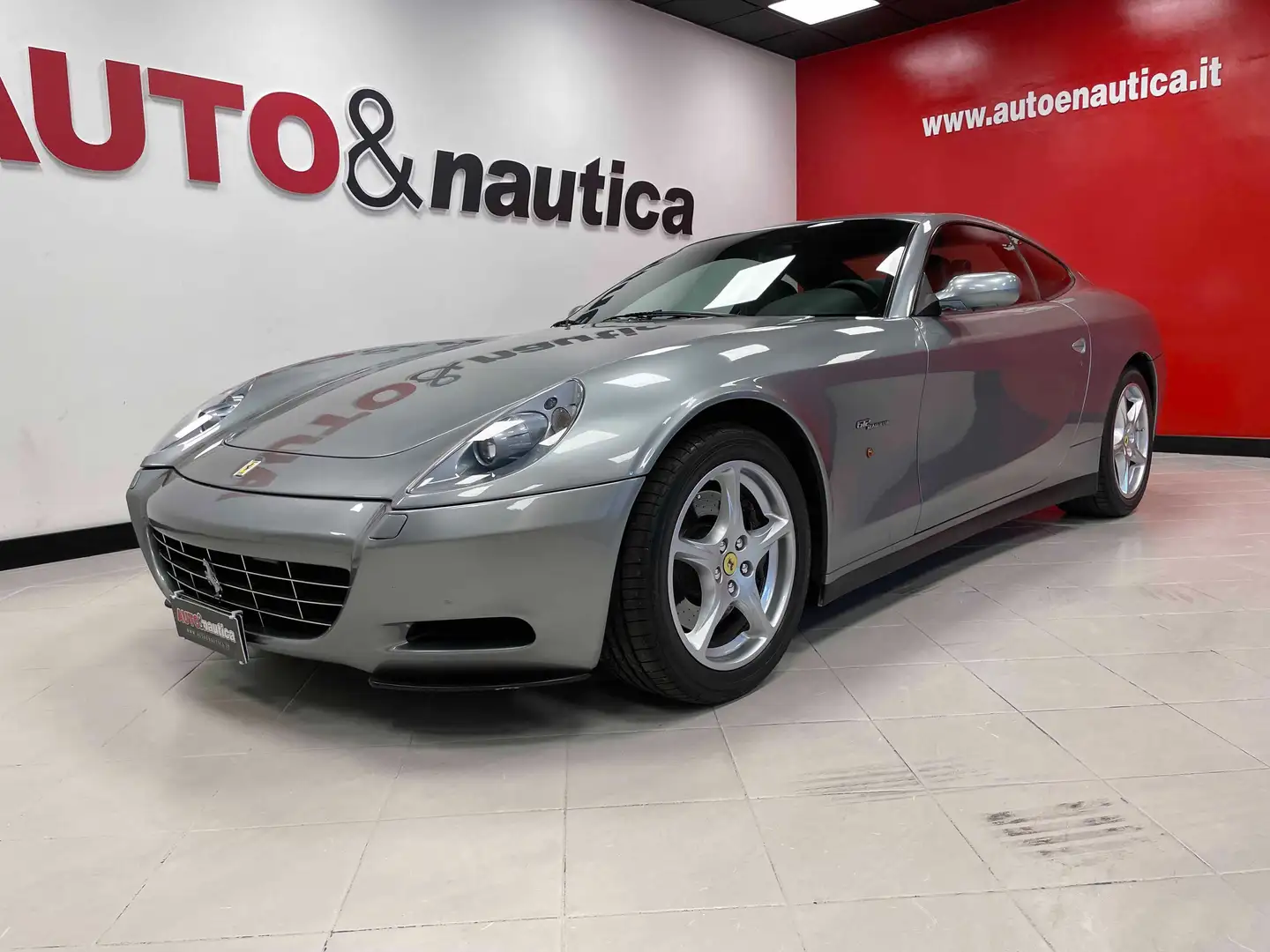 Ferrari 612 612 SCAGLIETTI 5.8 A F1 Сірий - 1