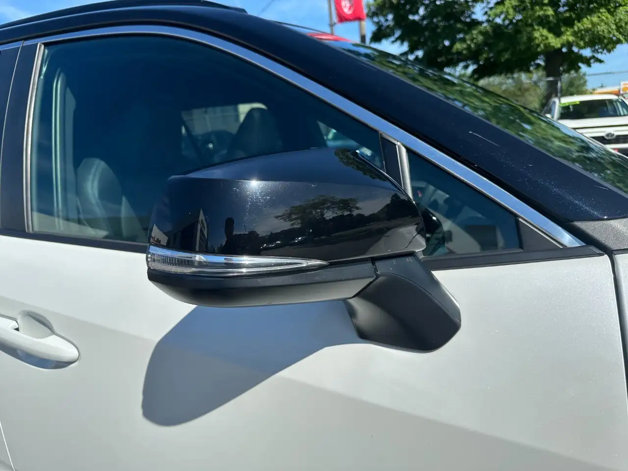 Toyota RAV 4 снимка Toyota RAV 4