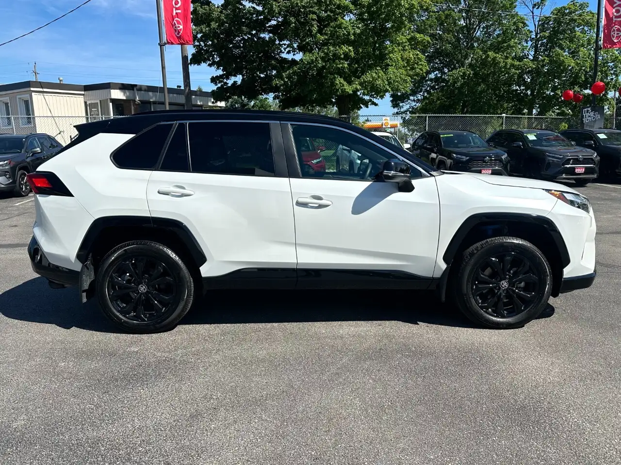 Toyota RAV 4 снимка Toyota RAV 4