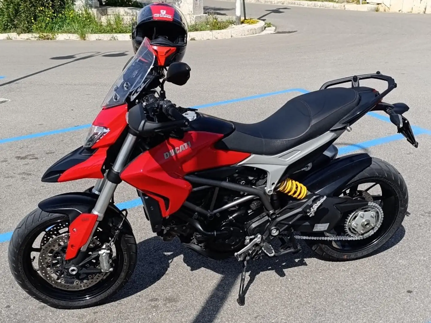 Ducati Hyperstrada Roşu - 1