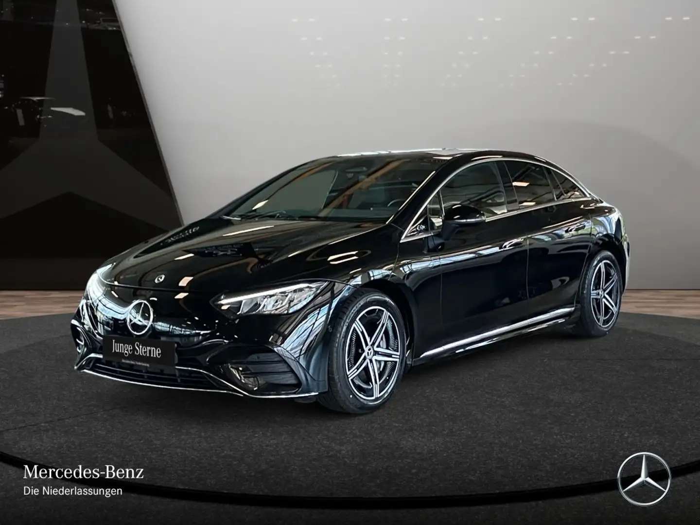 Mercedes-Benz EQE 350 4MATIC AMG WideScreen Pano Distr. LED PTS Schwarz - 2