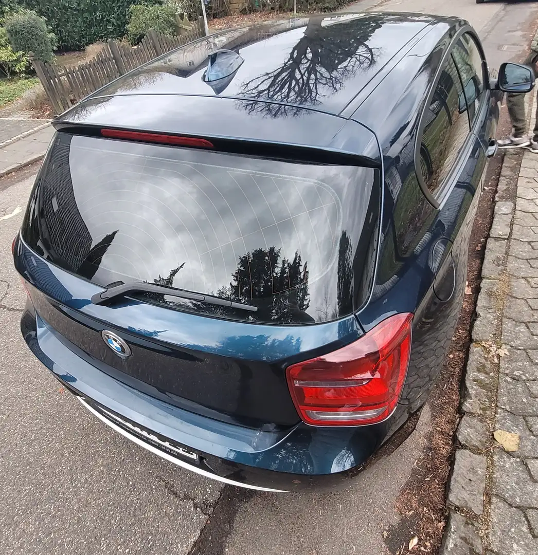 BMW 114 114i Blau - 2