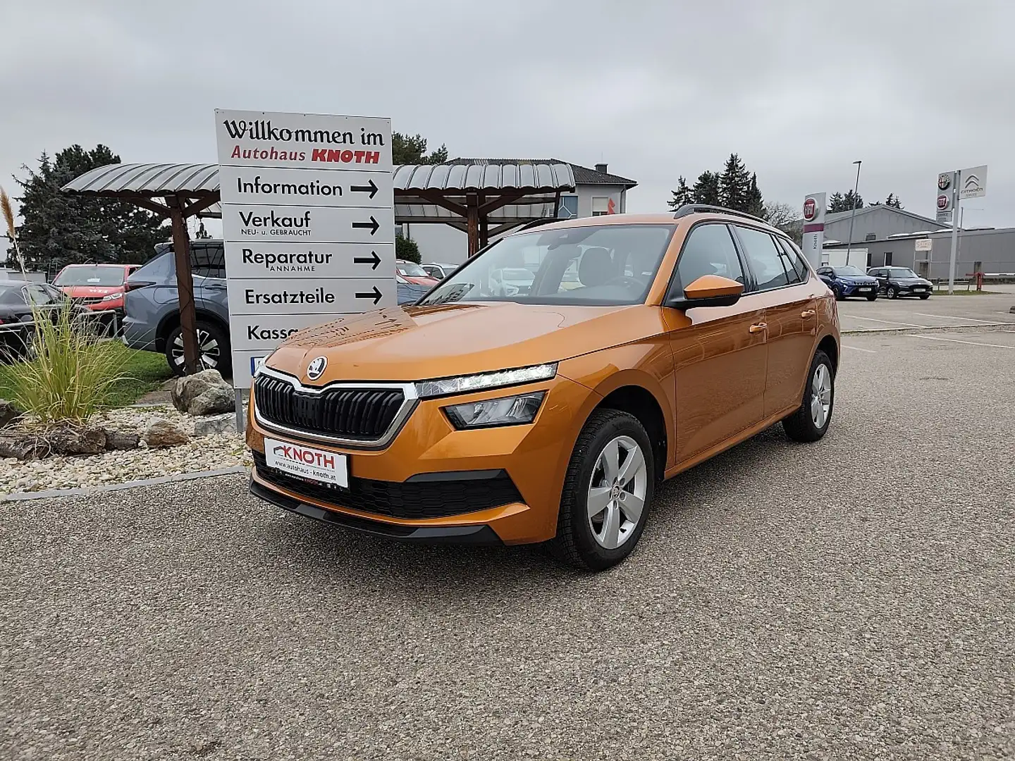 Skoda Kamiq 1,0 TSI Active Orange - 1