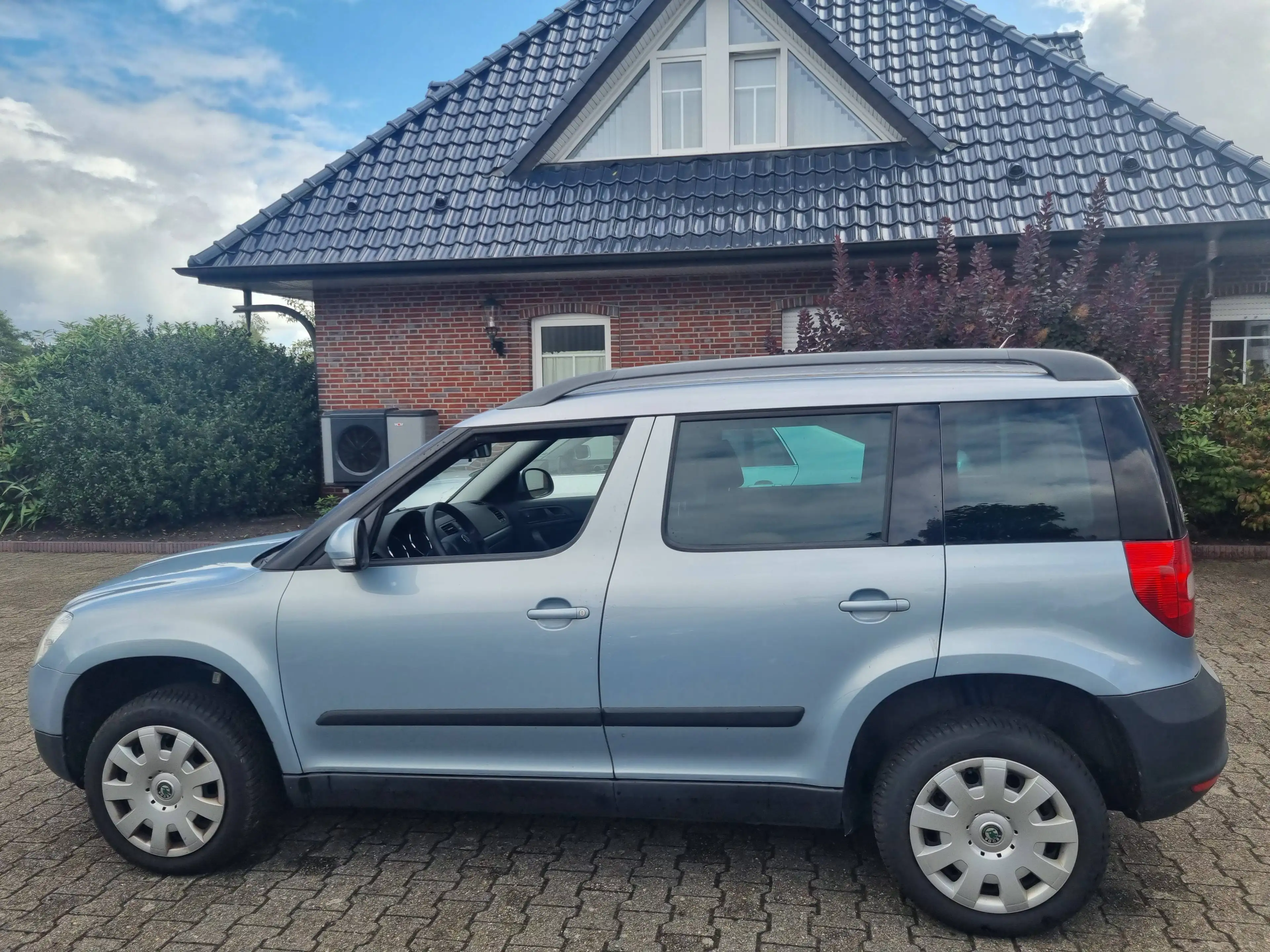 Skoda Yeti Yeti 1.4 TSI Active PLUS EDITION — photo 2