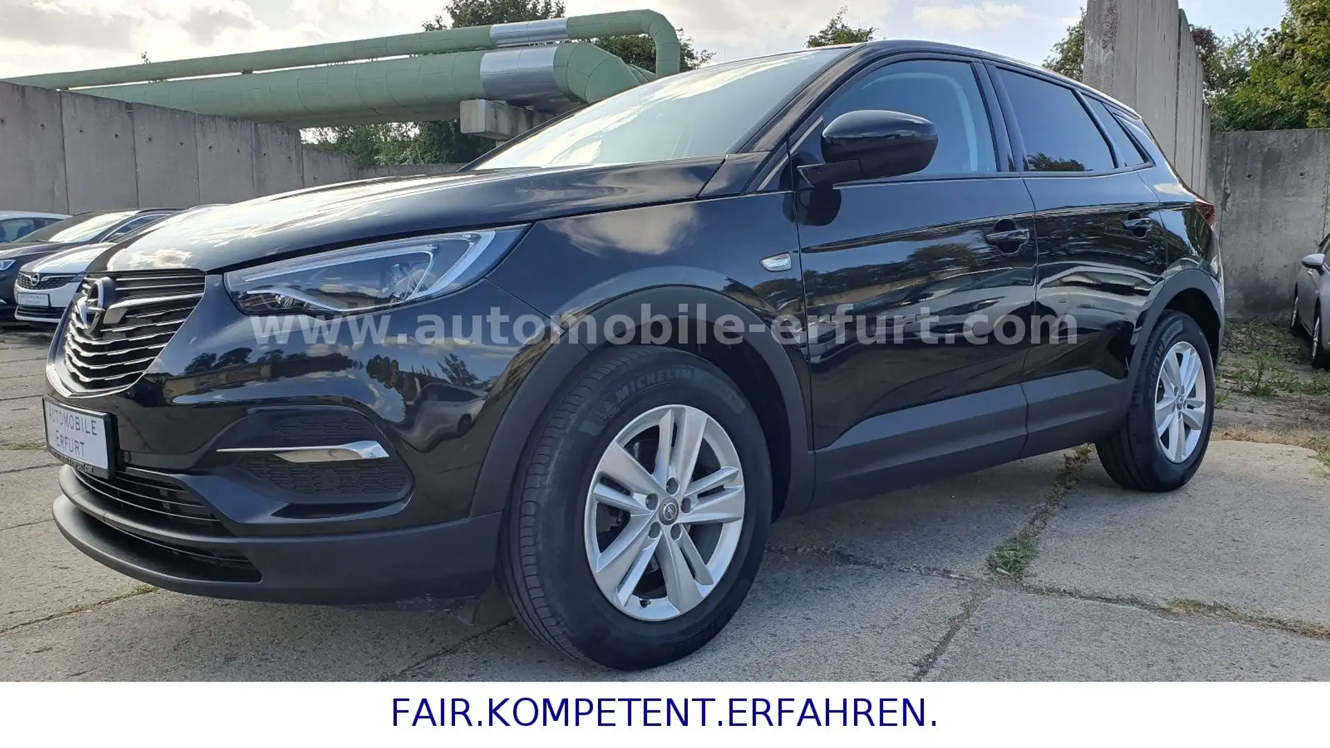 Opel Grandland X Edition*1.HAND*NAVI*ALU*LED* Чёрный - 1