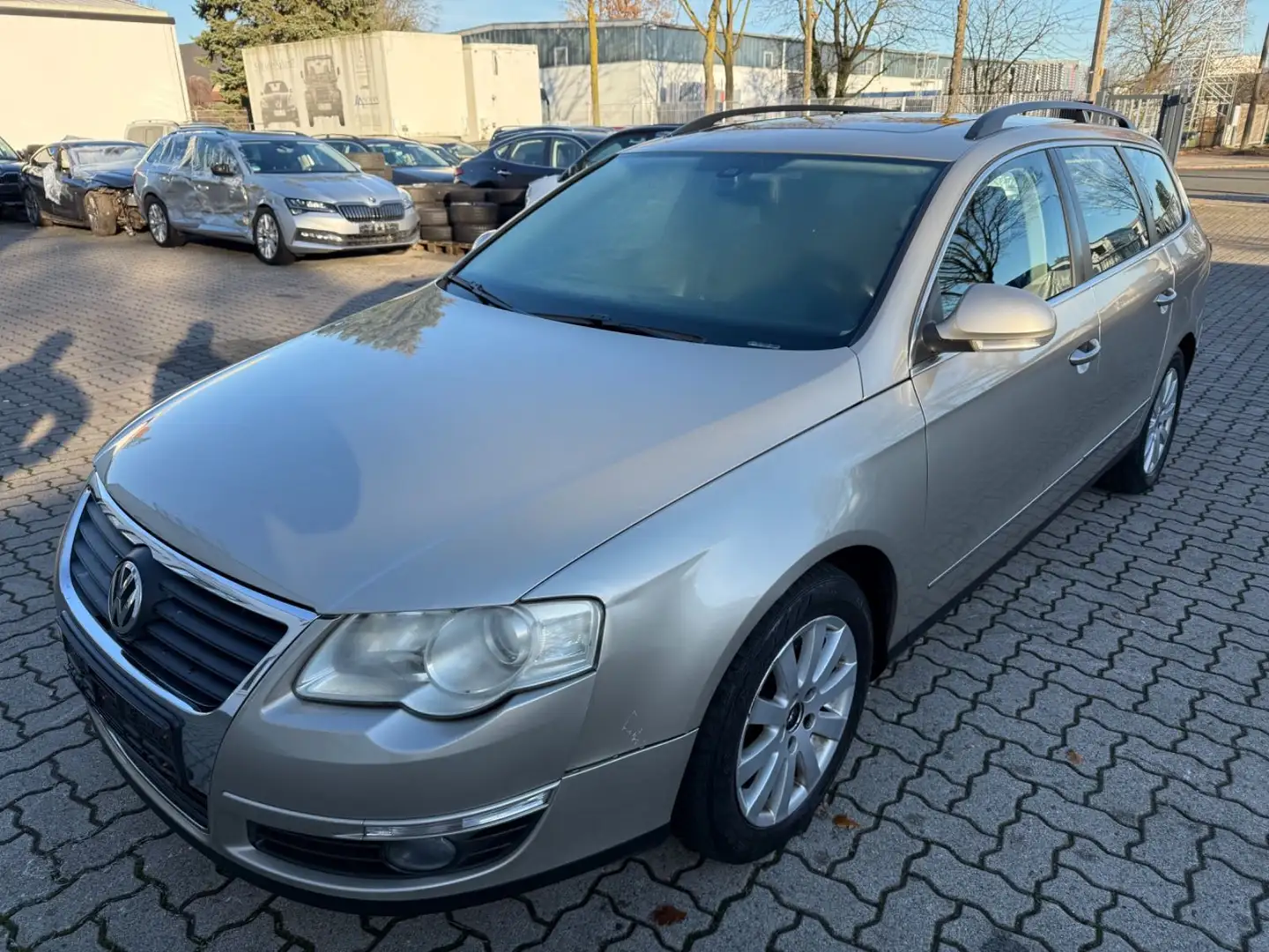 Volkswagen Passat Variant Comfortline Бежевий - 1