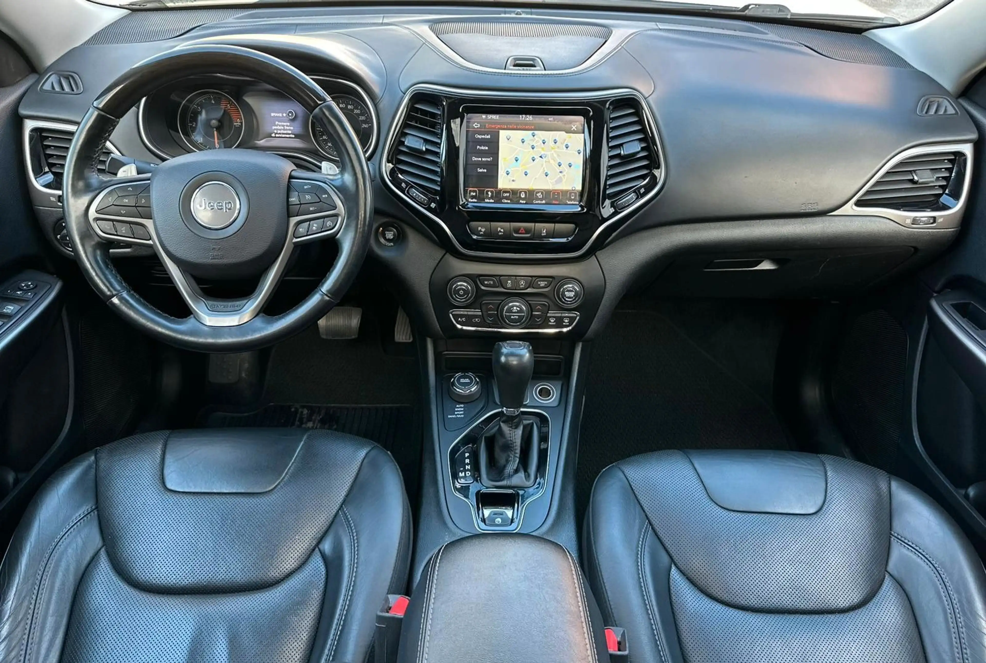 Jeep Cherokee Overland 4WD PANO*LED*PDC*SB*CAM*ALPINE — photo 12