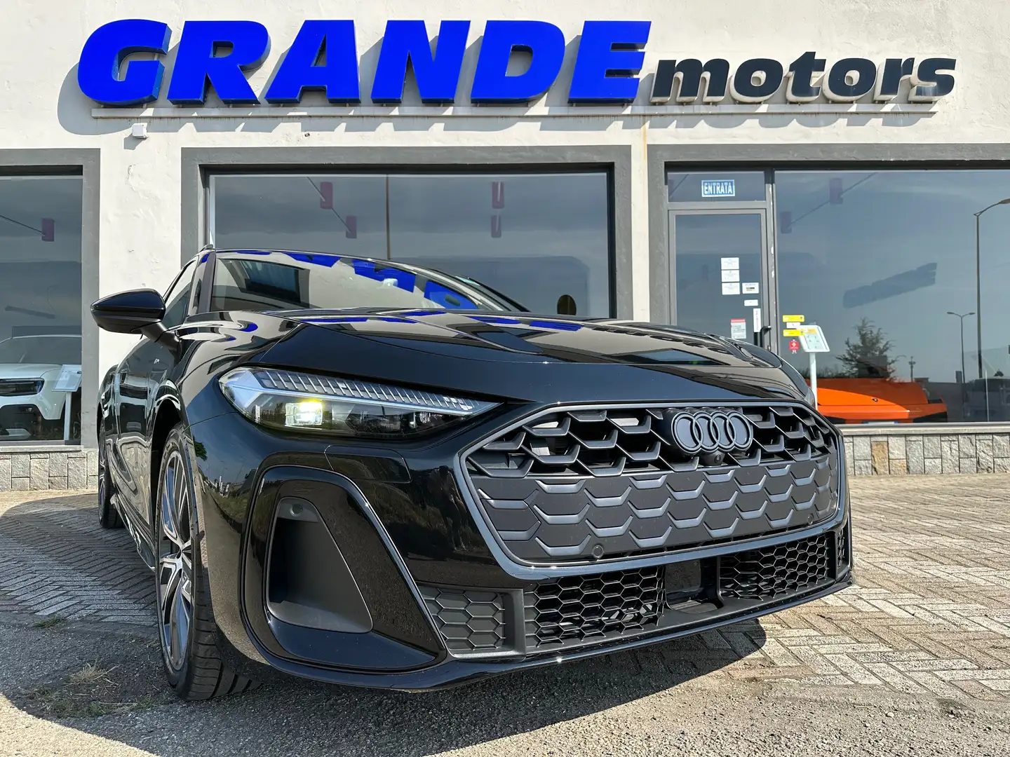 Audi A5 Audi A5 Avant S line edition TDI 204 Cv MHEV Zwart - 1
