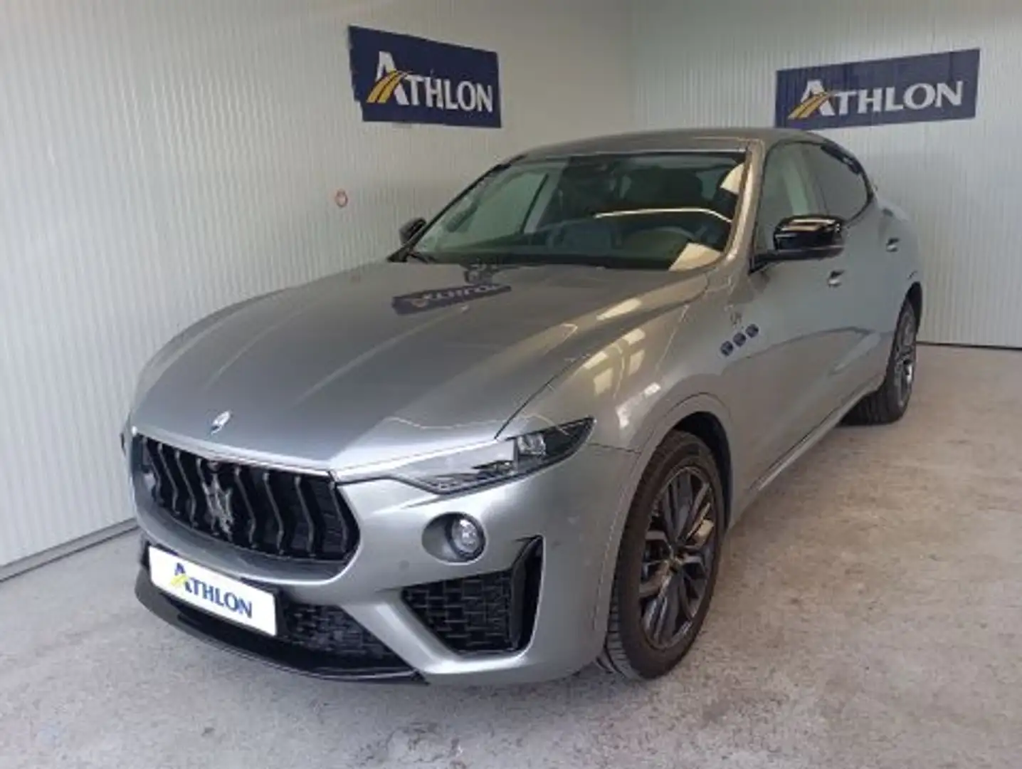 Maserati Levante 330 GT Aut. Grau - 1