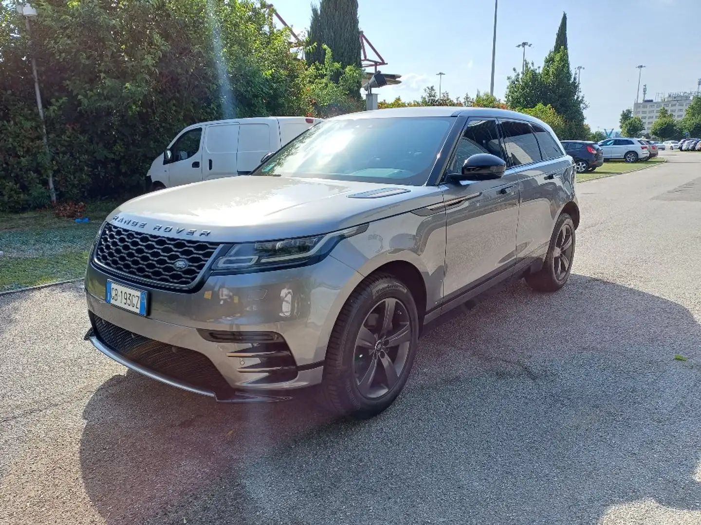 Land Rover Range Rover Velar 2.0D I4 180 CV R-Dynamic S Grey - 2