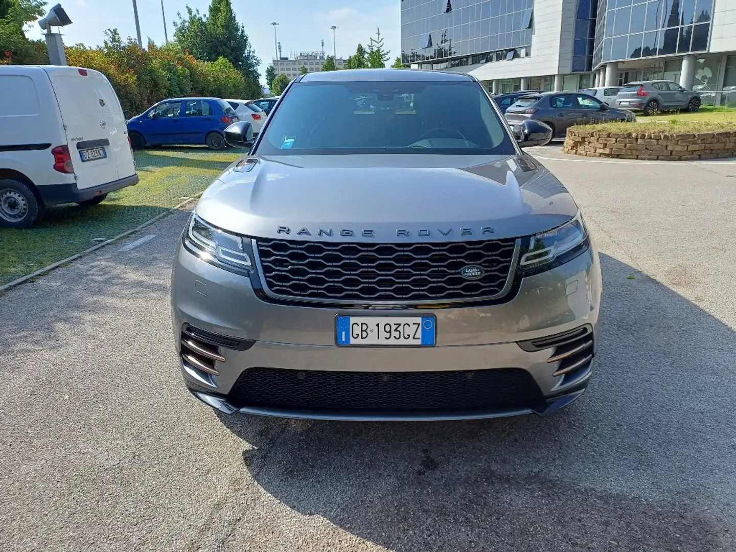 Land Rover Range Rover Velar 2.0D I4 180 CV R-Dynamic S Grey - 1