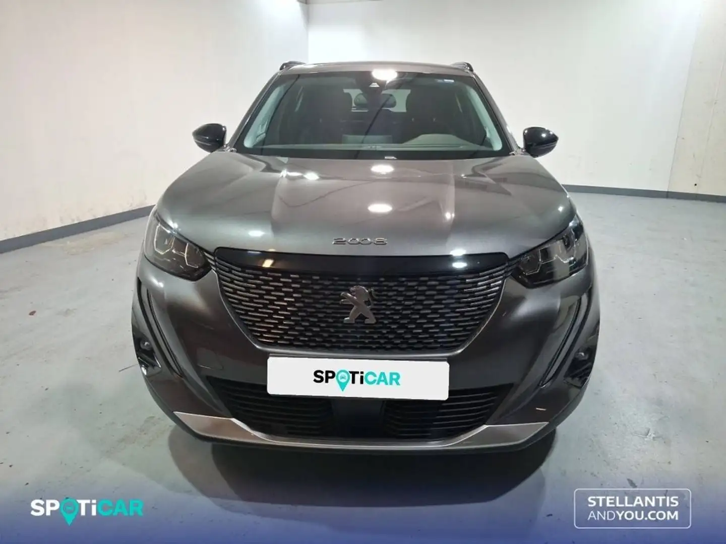 Peugeot 2008 1.2 PureTech S&S Allure EAT8 130 Grau - 2