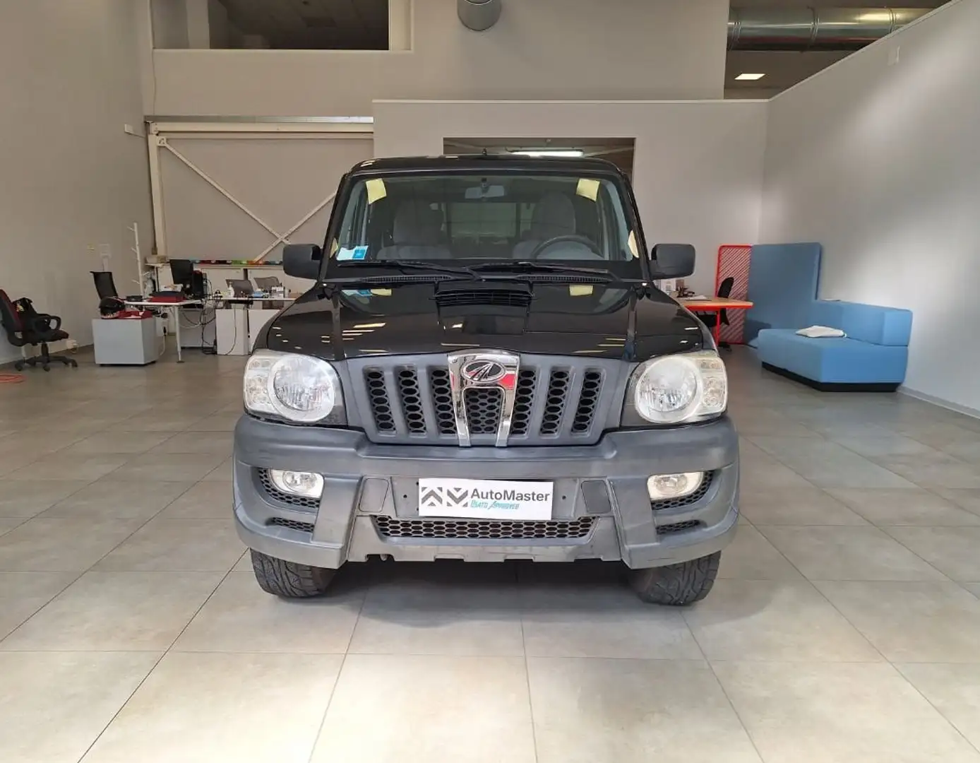 Mahindra Goa GL4 - GLX 4WD Schwarz - 2