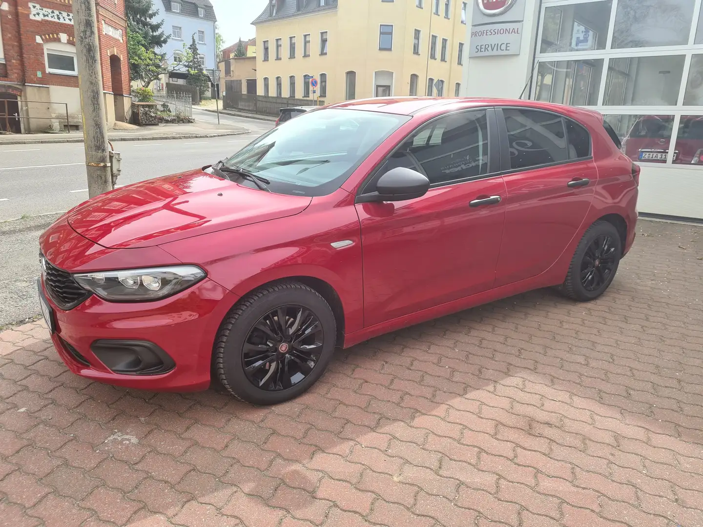 Fiat Tipo Street 1.4 70KW (95PS) Rood - 2