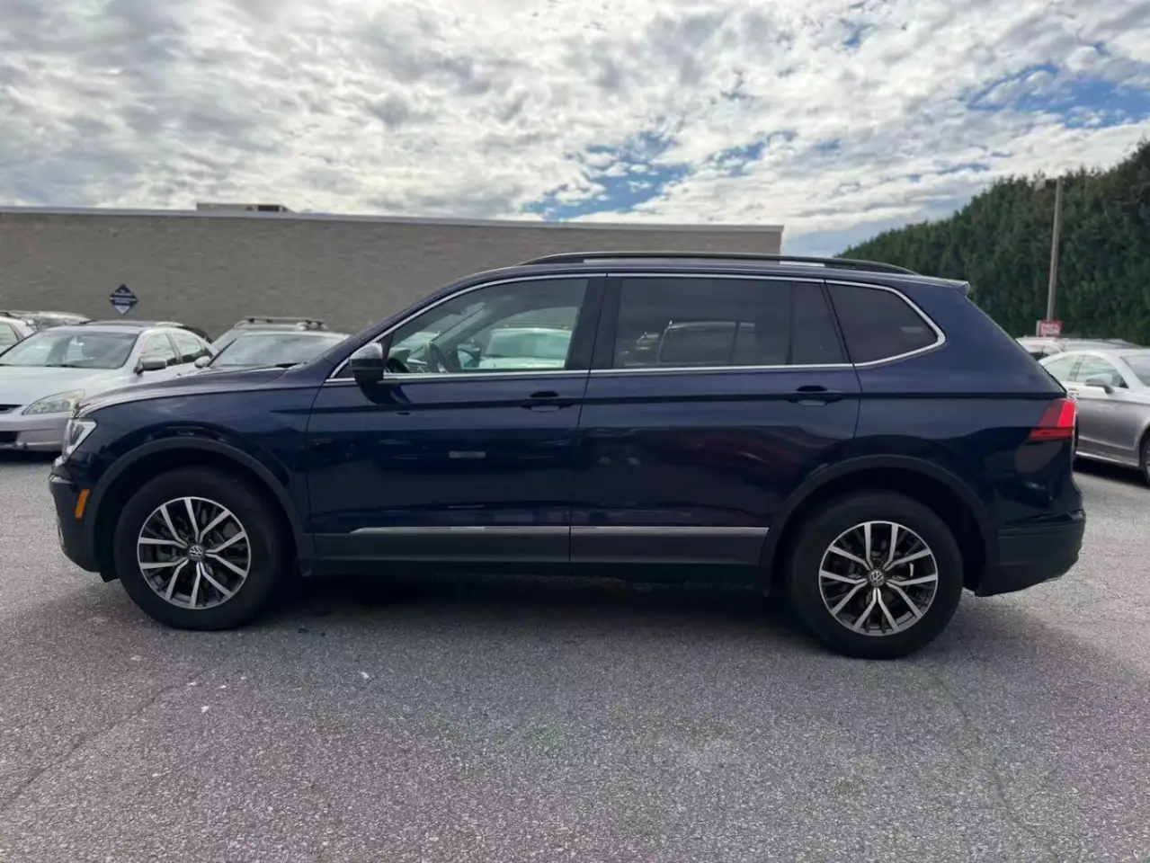 Volkswagen Tiguan снимка Volkswagen Tiguan