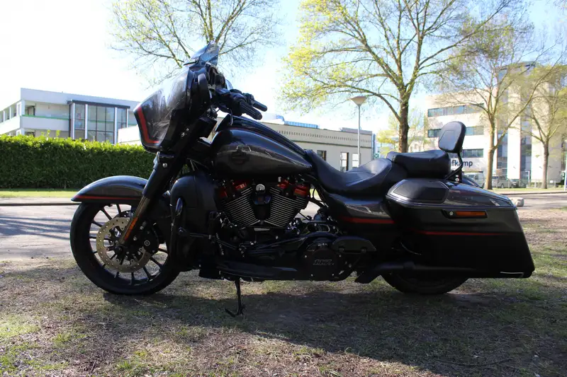 Harley-Davidson Street Glide - foto 7