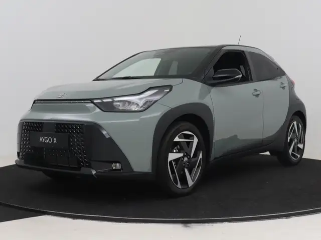 Toyota Aygo X Hybrid 115 envy