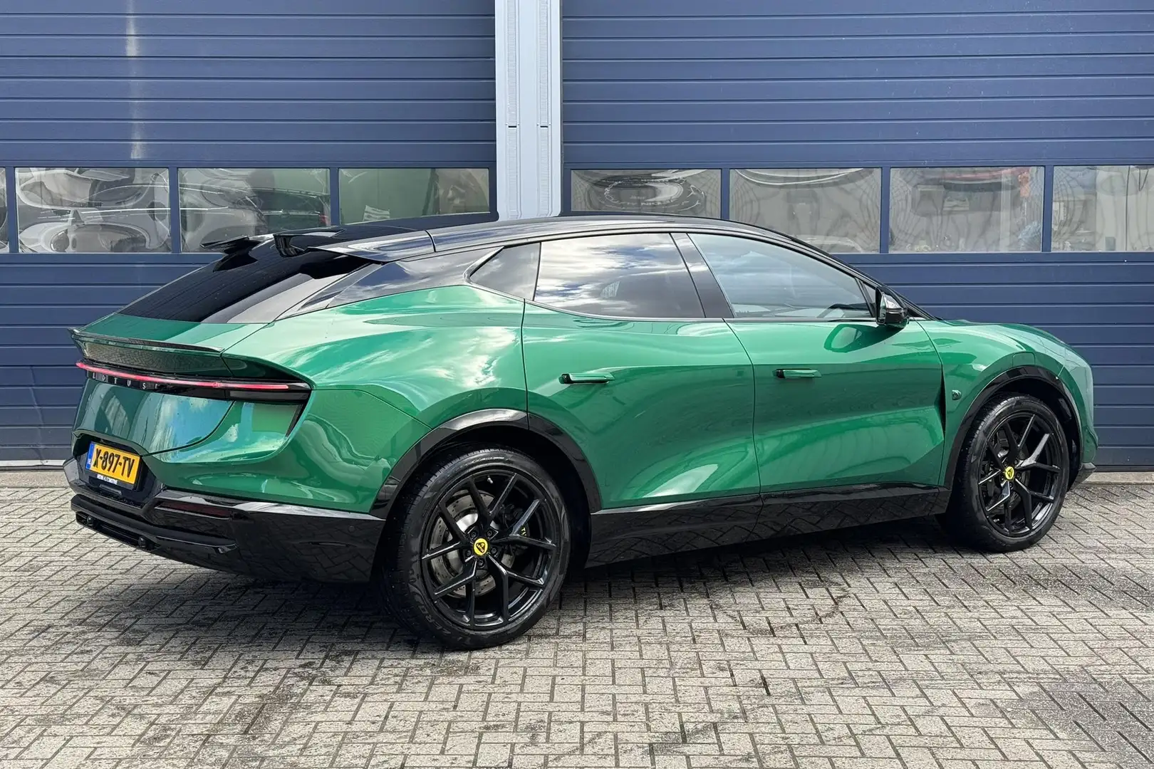 Lotus Eletre EDS 450 S 4WD | Comfort Seat Pack | Luchtvering | Groen - 2