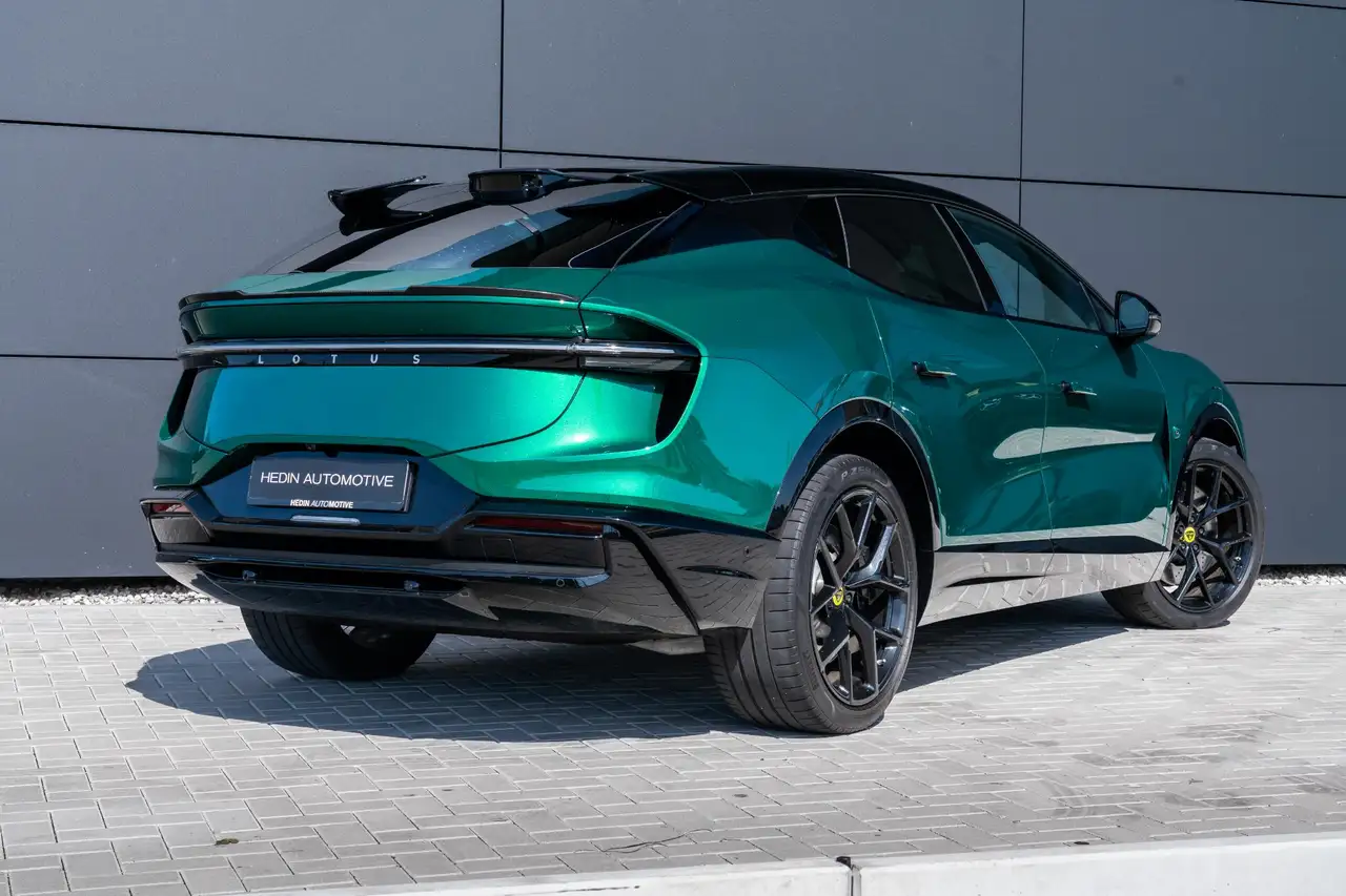 Lotus Eletre 2024